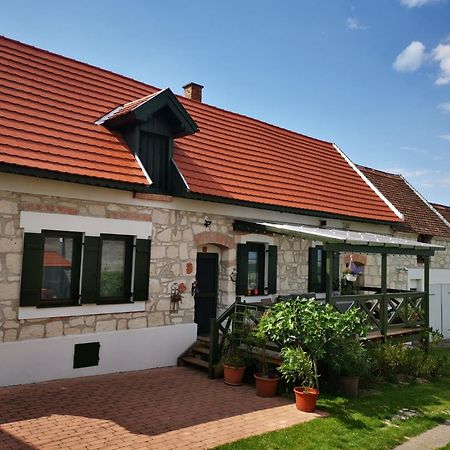 Kofejto Haza Villa Fertőrákos Eksteriør bilde